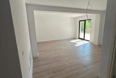 Apartament cu 3 camere decomandat în Găgeni - 2