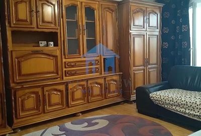 Apartament cu 3 camere decomandat în Mărăști