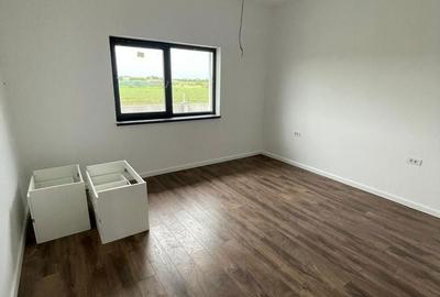 Casă cu 4 camere cu Teren 530 Mp în Clinceni - 7