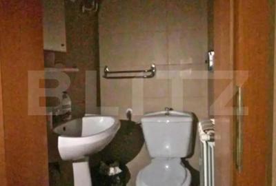 Spațiu comercial, de 160 mp, în Micro 3 - 6