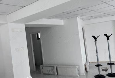 Spațiu comercial, de 76 mp, în Gării