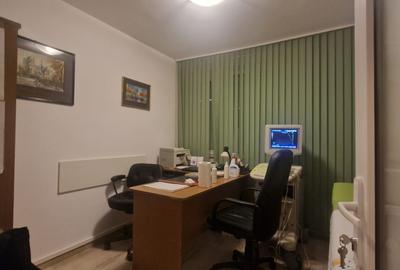 Apartament cu 3 camere decomandat în Baba Novac - 12