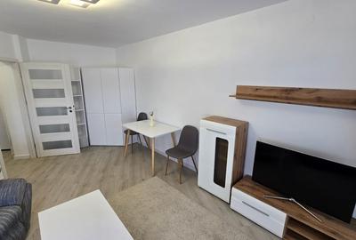 Garsonieră decomandată, mobilată în 13 Septembrie - 4