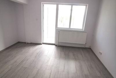 Apartament cu 2 camere decomandat în Central - 4