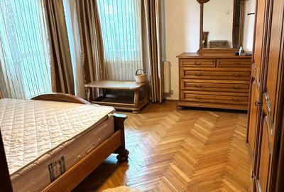 Apartament cu 3 camere decomandat în 13 Septembrie - 5