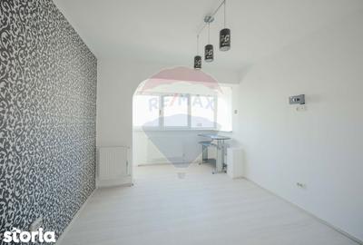 Apartament cu 3 camere decomandat în Rogerius - 18