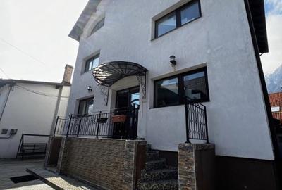Vila Matei Busteni pret 420000€ negociabil - 1