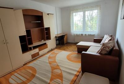 Apartament cu 2 camere decomandat în Tudor - 2