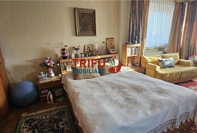 Casă cu 7 camere cu Teren 1064 Mp în Central