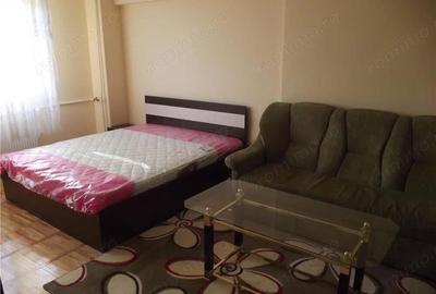 Garsoniera - zona Cantemir - 1