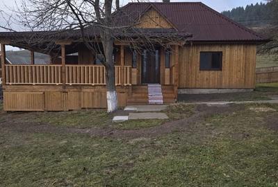 Casă cu 2 camere în Fundoaia - 4