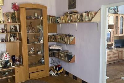 Casă cu 4 camere în Exterior Vest