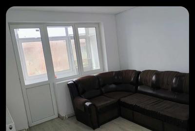 Apartament cu 3 camere decomandat în Central - 2