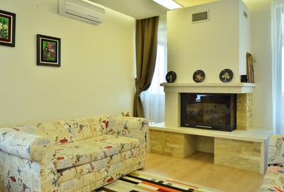 Vanzare vila deosebita, D+P+M Bacu / Joita, teren: 1.100 mp, comision 0% - 5