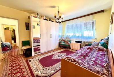 Apartament cu 4 camere semidecomandat, mobilat în Cetății - 1