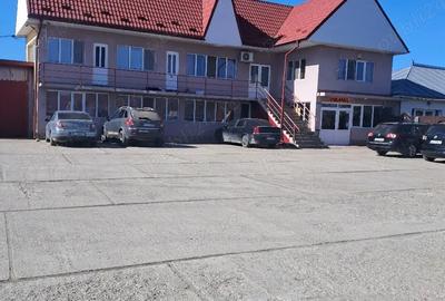 Spațiu comercial, de 170 mp, în Central - 3
