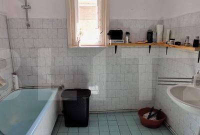 Casa renovabila de 127 mp, cu 2100 mp teren, localizata c - 28