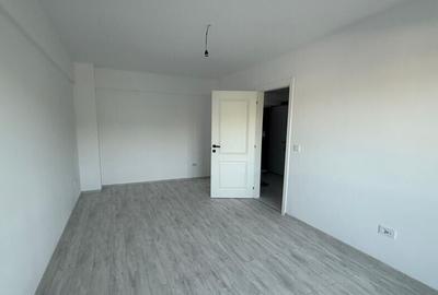 APARTAMENT DE 44 MP, LA 2 STATII DE PODU ROS - 18