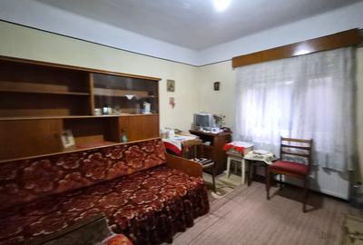 Inel II -Coiciu -scoala generala 39 -casa chirpic 77 mp +teren 236 mp - 18