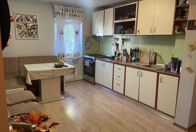 Apartament cu 2 camere decomandat în Central - 2