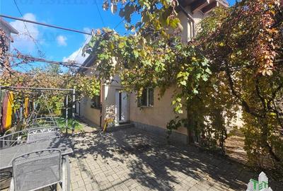 Casa 6 camere teren 363mp in sector 6 - 1