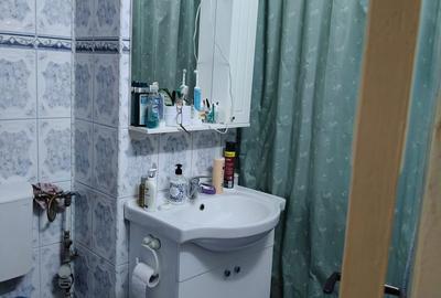 Garsonieră decomandată în Unirii Sud