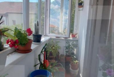 Apartament de vanzare, cu 3 camere, etaj 4, zona Girocului - 2