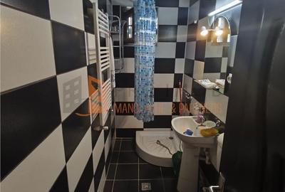 Garsonieră decomandată în Central