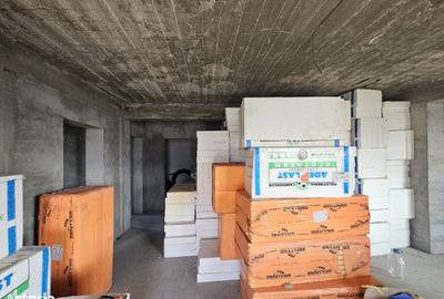 Casă cu 4 camere cu Canalizare în Boțești - 13