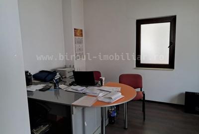 De Închiriat – Cabinet / Birou cu Intrare Separată – Zona Trocadero, Constanța - 1
