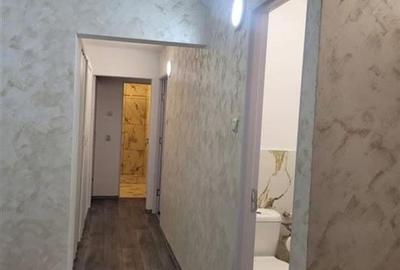 RECO Apartament 3 camere decomandat - 5