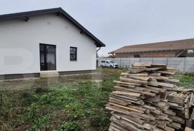 Casă cu 4 camere cu Teren 400 Mp în Vetiș - 16