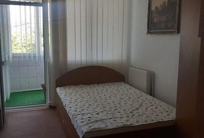 Apartament cu 3 camere semidecomandat în Central - 4