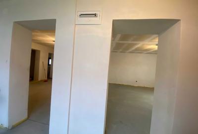 Casă cu 4 camere în Central - 7