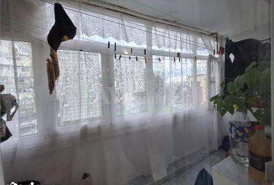 Apartament cu 3 camere decomandat în Mioriței - 9