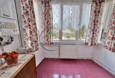 Apartament cu 2 camere Judetean etaj 1 - 6