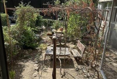 Apartament 2 camere,parter,50mp,Bratianu( 2 cocosi)bloc din1990 - 2