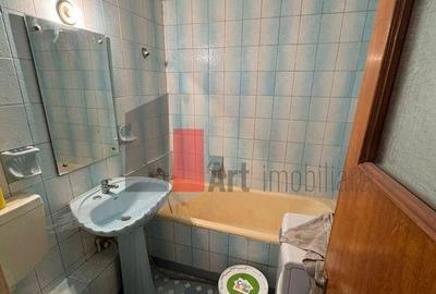 De vanzare Apartament 3 camere, Sector 4 De vanzare Apartament 3 camere, Sector 4 - 12