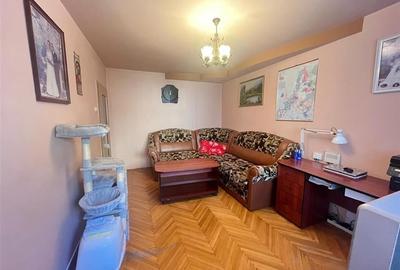 Apartament cu 3 camere decomandat, mobilat în Vasile Aaron