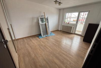 Apartament cu 2 camere decomandat în Teiul Doamnei - 3