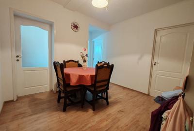 Apartament cu 3 camere decomandat în Central - 3