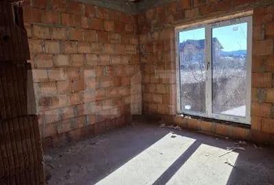 Casă cu 3 camere cu Teren 500 Mp în Unirea - 17