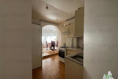 Apartament cu 3 camere decomandat, mobilat în Tineretului