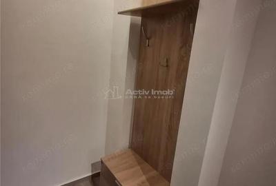 Apartament cu 3 camere semidecomandat în Micro III - 5