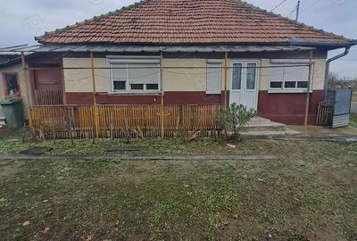 Vand casa in Someseni, comuna Apa - 2