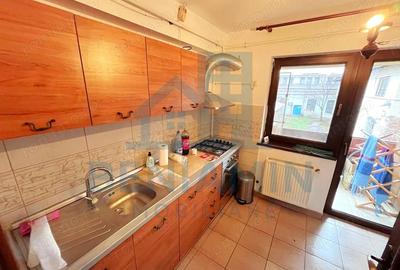 Apartament 3 camere decomandat etaj 1 an 2009 centrala - 2