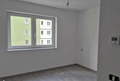 Apartament 2 camere, decomandat - zona Tractorul - 4