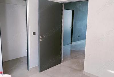 Spațiu comercial, de 55 mp, în Central - 4