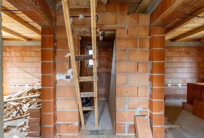 Casă cu 3 camere cu Canalizare în Vladimirescu - 3