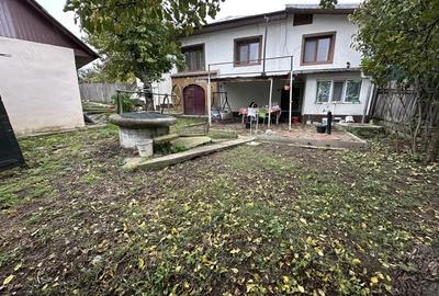 Casă cu 3 camere în Central - 1